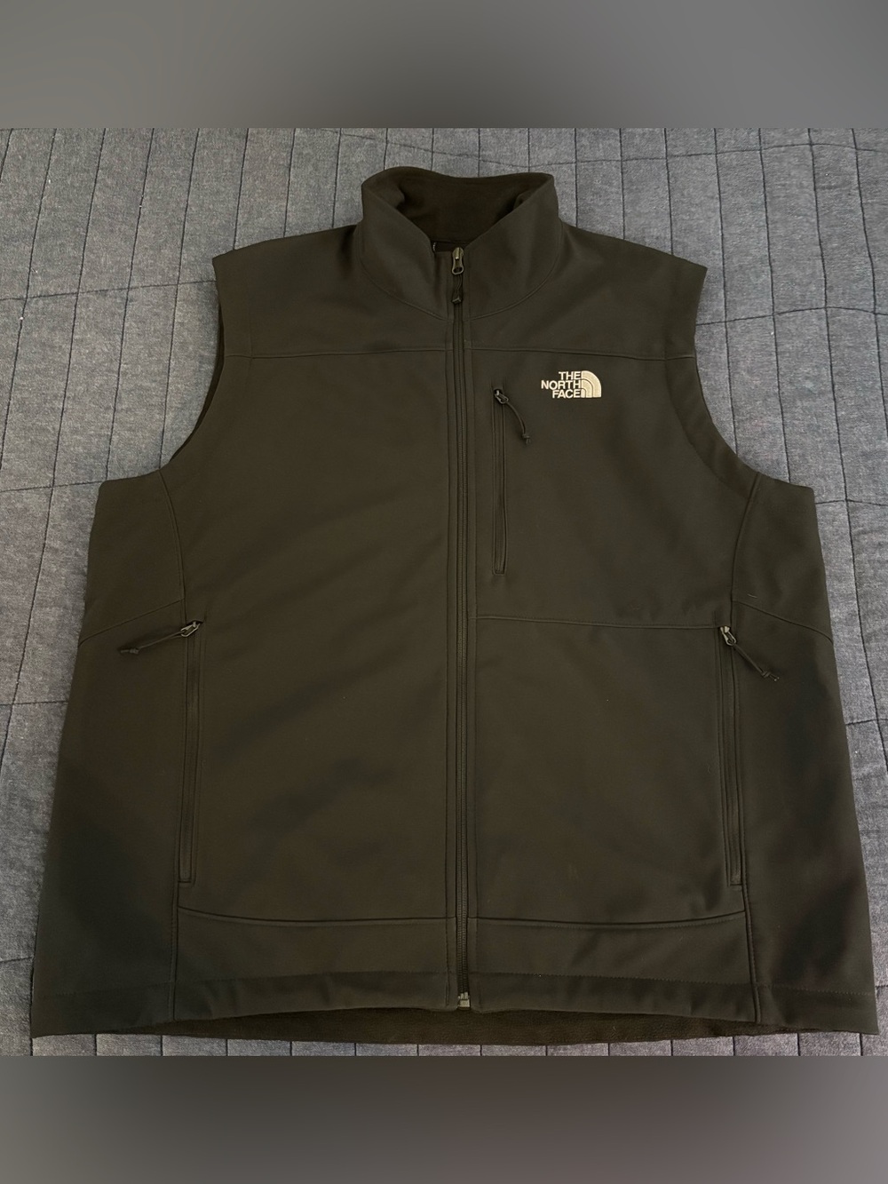 The North Face Men’s Black Apex Bionic Waterproof Soft shell Vest Size XL